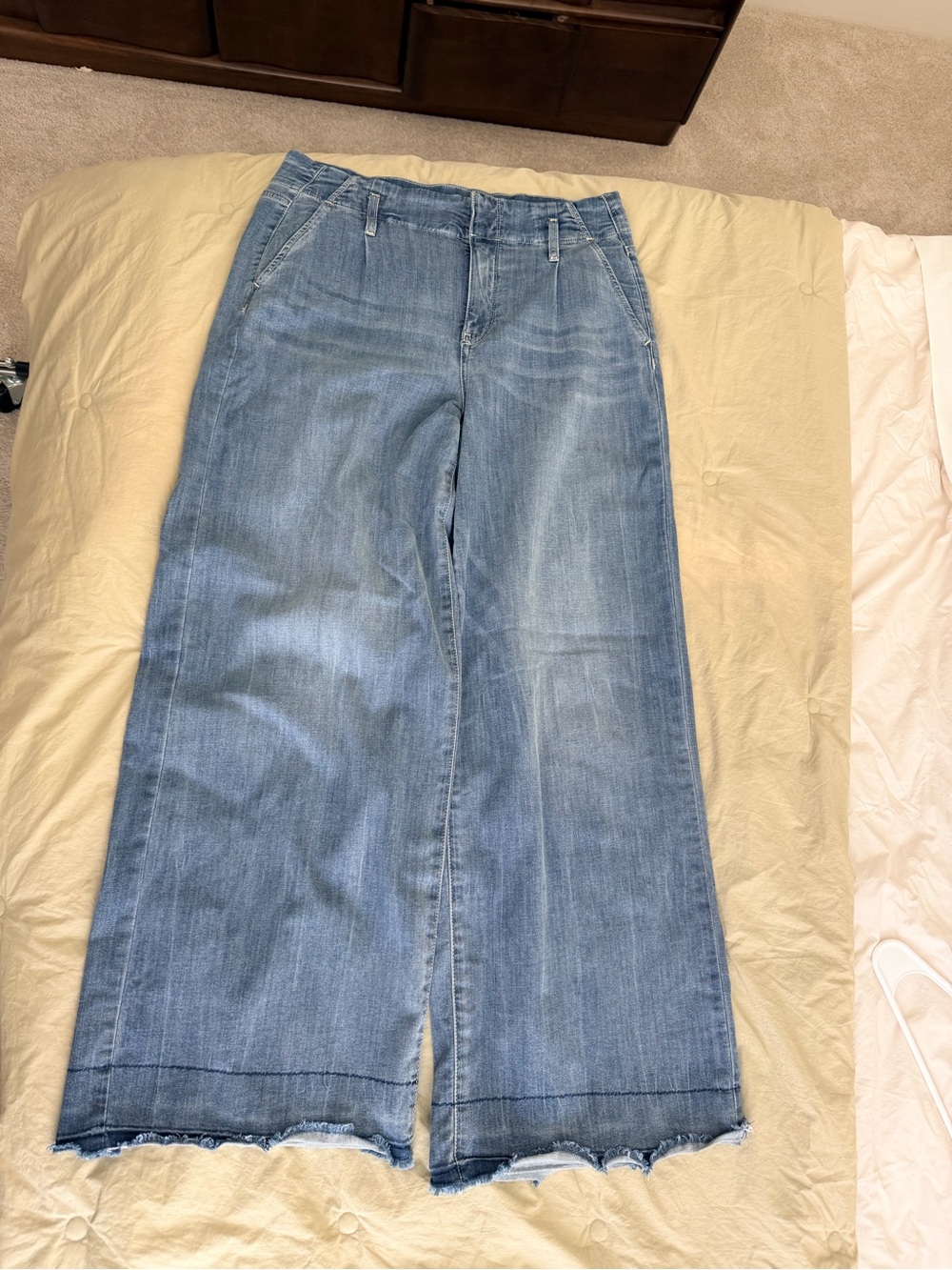 NYDJ Wide Leg Jeans in Medium Blue - Picture 2 of 7